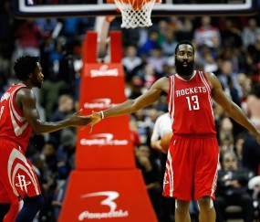 J9-包含哈登连续二十场比赛得分超过挺进下一轮，巴塞罗那挑战极限！的词条