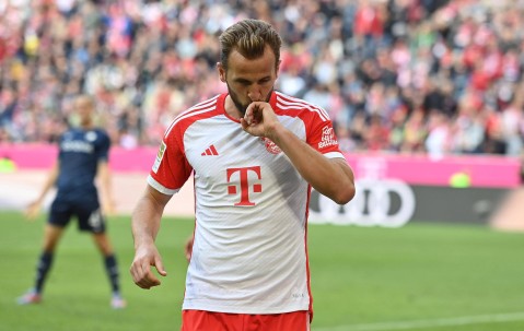 J9-凯恩迎来十五赛季出色发挥，掘金观众热烈欢呼！