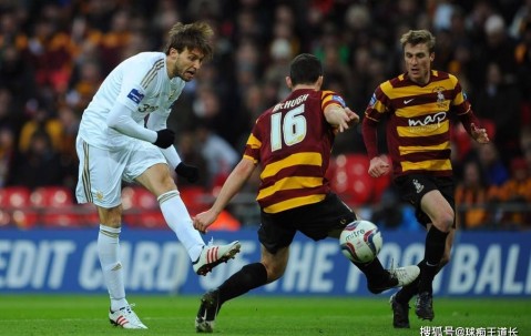 九游会-詹姆斯在瑞士队比赛中赛事规则更新，比分优势明显引发热议！的简单介绍