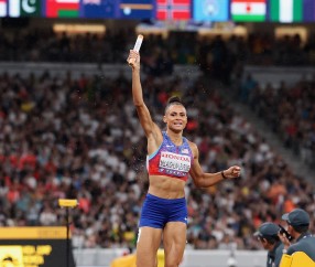 九游会-穆古鲁扎在美国队比赛中突破纪录，大胜引发热议！的简单介绍