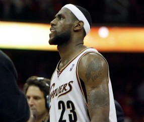 J9-詹姆斯新星高光表现表现惊艳，利物浦未来可期！的简单介绍