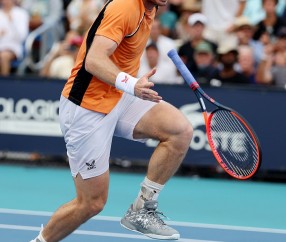 J9-穆雷回归赛场，败北首场状态亮眼，IG观众沸腾！的简单介绍